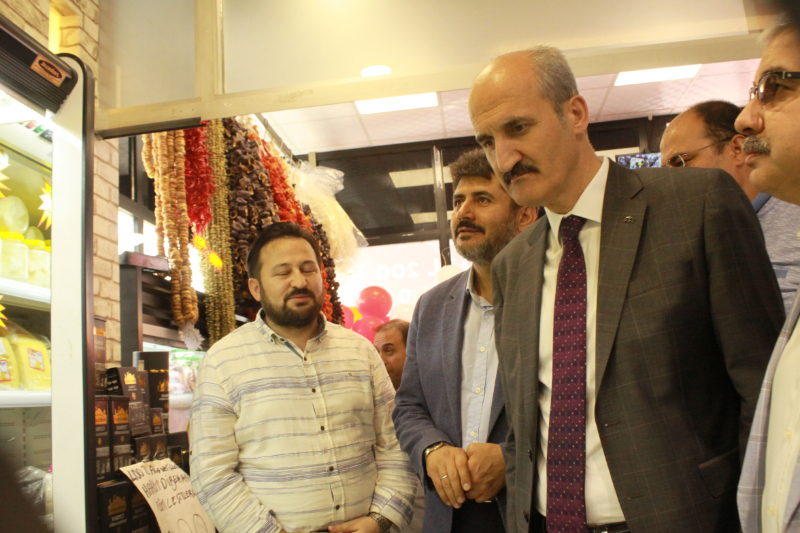 GURME ŞARKUTERİ YOĞUN İLGİYLE AÇILDI