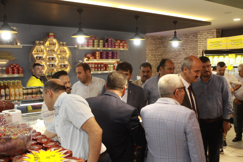 GURME ŞARKUTERİ YOĞUN İLGİYLE AÇILDI