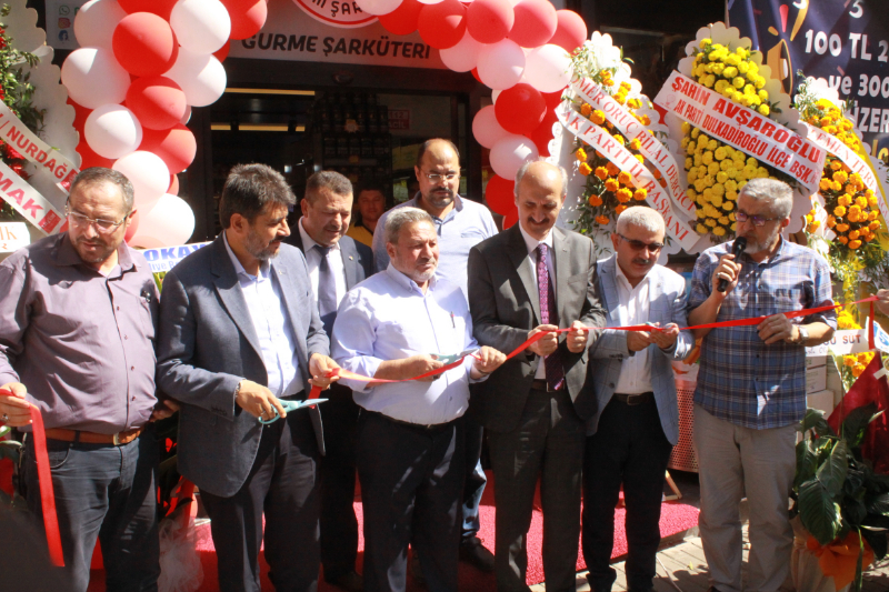 GURME ŞARKUTERİ YOĞUN İLGİYLE AÇILDI