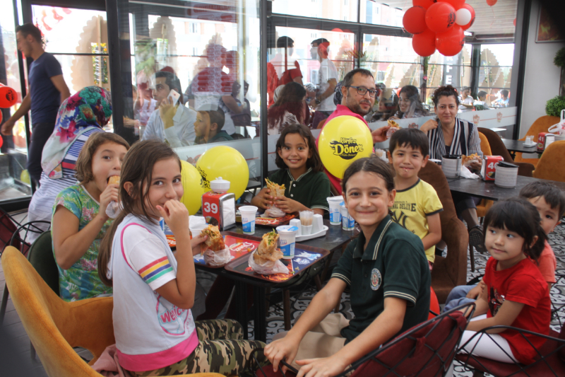 KÖRFEZ DÖNER GÖRKEMLİ TÖRENLE AÇILDI