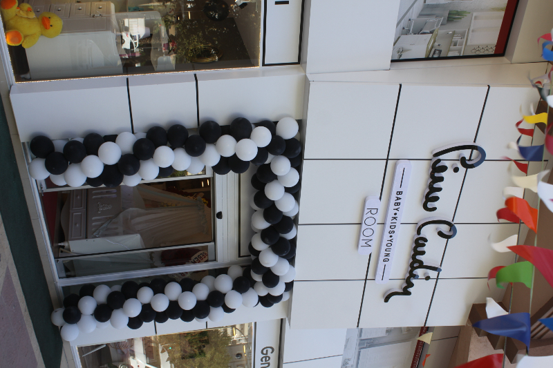 PİERRE CARDİN SHOWROOM