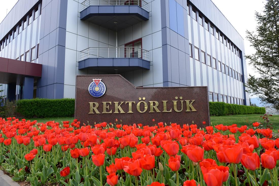 Eğitimde İş Birliği, Öğrencileri Başarılı Bir Geleceğe Hazırlıyor