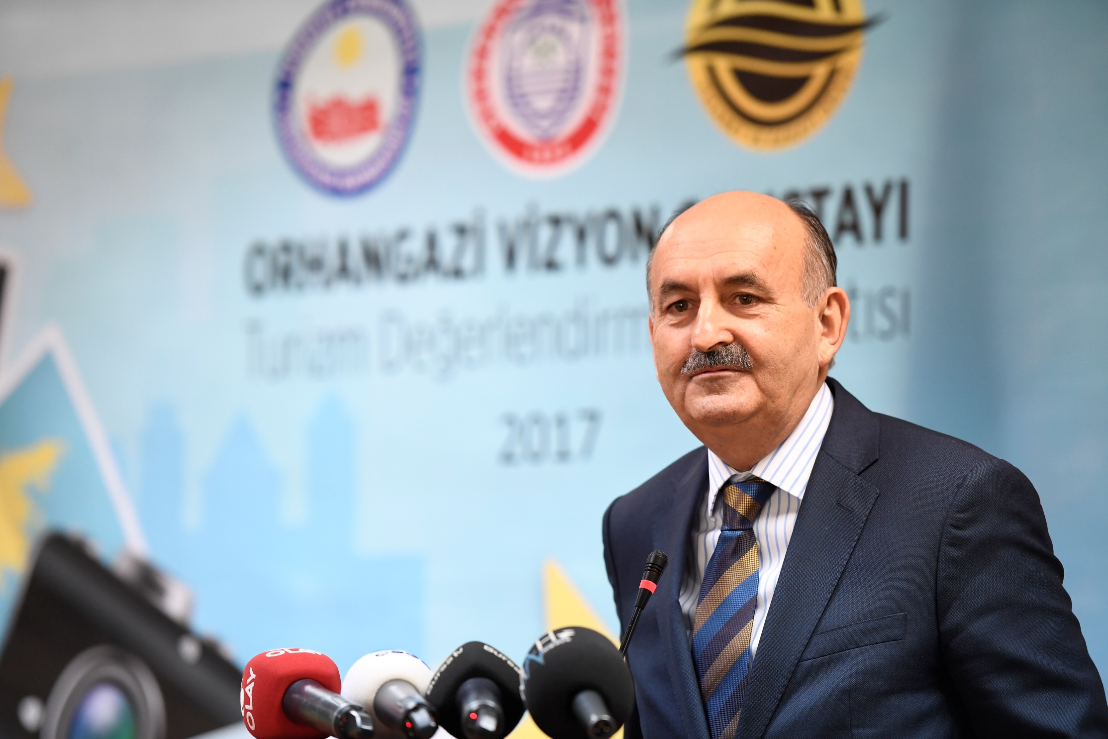 “İŞVEREN ÜZERİNDEKİ YÜKLERİ AZALTARAK 1.5 MİLYON İSTİHDAMI YAKALAYACAĞIZ”