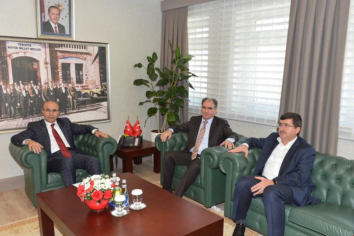 KAHRAMANMARAŞ VALİSİ VAHDETTİN ÖZKAN VE MERKEZ VALİSİ ABDİL CELİL ÖZ'DEN VALİ DEMİRTAŞ’A ZİYARET
