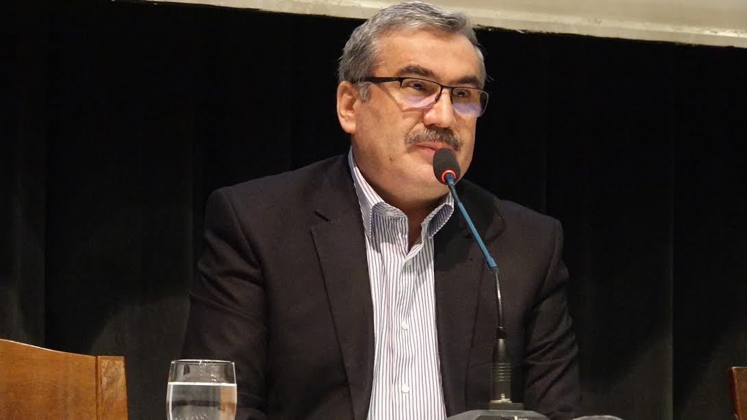 ÜNİVERSİTELİ GENÇLER UMREYE GİDİYOR