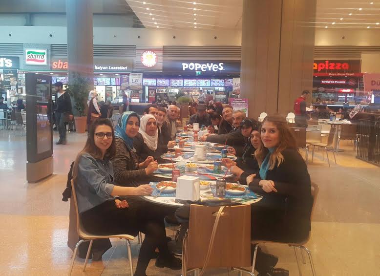 Huzurevi Sakinleri Piazza’da Bol Kahkahalı Bir Gün Geçirdi
