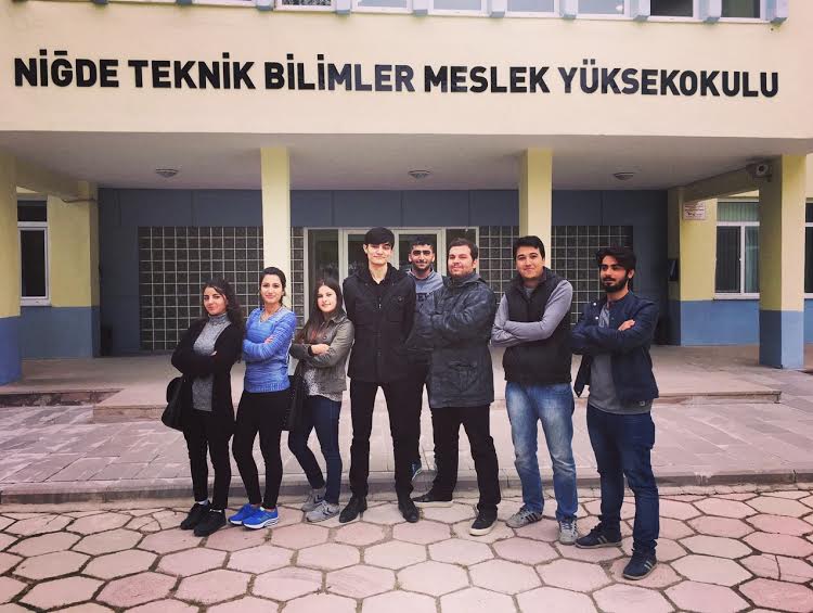 ÖĞRENCİ TV SAHALARA DÖNDÜ