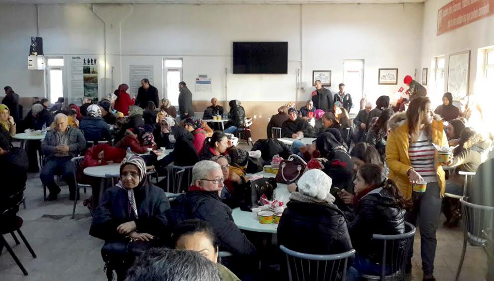 SİVAS BELEDİYESİ, ASKER AİLELERİNE SICAK ÇORBA İKRAM EDİYOR…