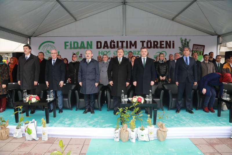 Prof. Dr. Veysel Eroğlu İstanbul Gaziosmanpaşa’da "Okullar Yeşille Hayat Bulsun" Projesi Kapsamında Düzenlenen "Fidan Dağıtım ve Dikim Merasimi"ne İştirak Etti.