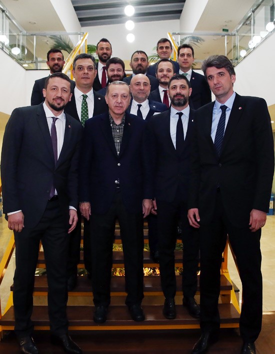 Cumhurbaşkanı Erdoğan, Türkiye Basketbol Federasyonu'nu Ziyaret Etti