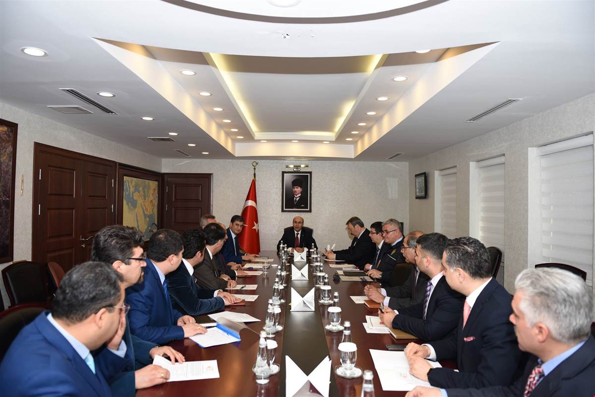 2017 YILI ULUSLARARASI PORTAKAL ÇİÇEĞİ KARNAVALI TOPLANTISI, VALİ MAHMUT DEMİRTAŞ BAŞKANLIĞINDA GERÇEKLEŞTİRİLDİ