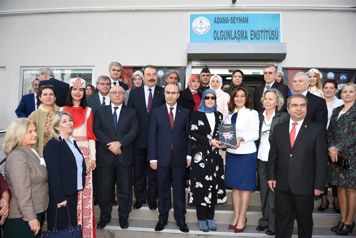 ÇUKUROVA'NIN EL SANATI OYALARI KİTAP OLDU ‘BONCUK BONCUK ÇUKUROVA’NIN TANITIMI YAPILDI