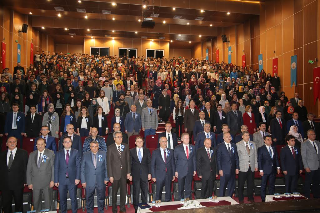 "YAPTIĞINIZ İŞİ SEVİN, İŞİNİZİN EHLİ OLUN..."