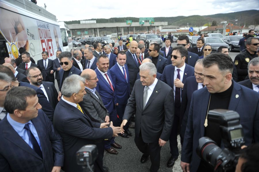 Başbakan Yıldırım, Düzce Valiliği’ni ziyaret etti