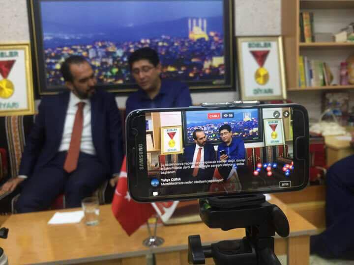 BAŞKAN İNTERAKTİF CANLI YAYINDA HEM KONUŞTU HEM DİNLEDİ