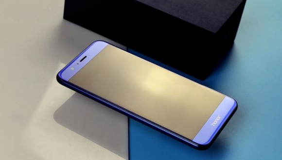 6 GB RAM'li Honor 8 Pro tanıtıldı!