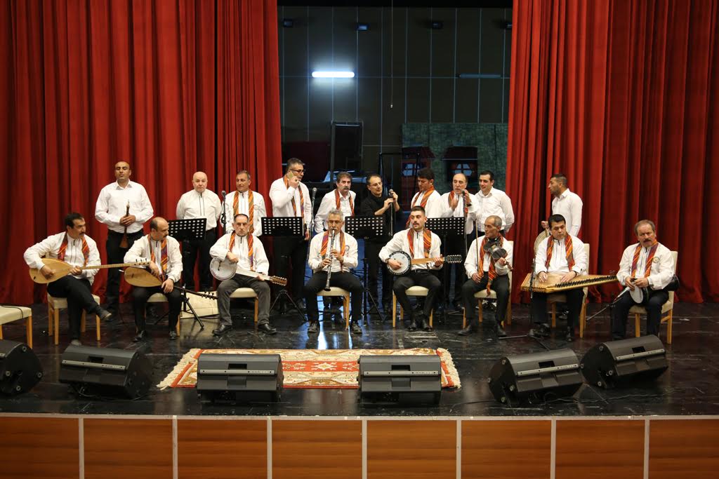 SİVASLILARDAN “EVET” KLİBİ…