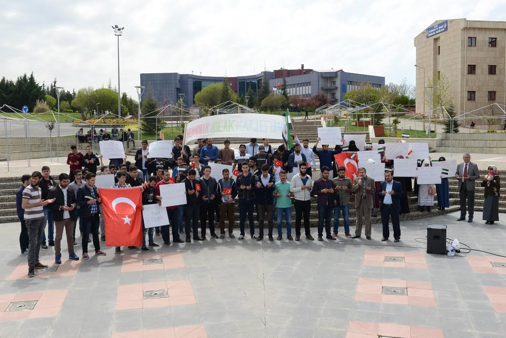 KSÜ Öğrencileri, İdlib’de Gerçekleştirilen Kimyasal Saldırıyı Kınadı