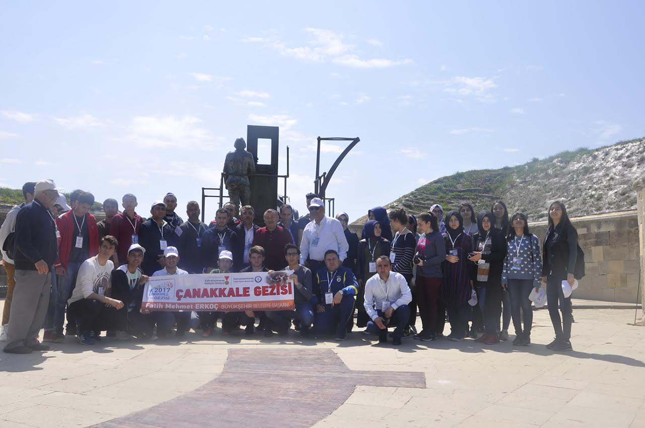 ÇANAKKALE’YE GİDEN SON KAFİLE ŞEHRE DÖNDÜ