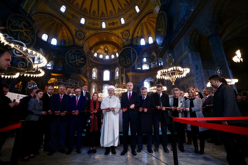 Aşk-ı Nebî, Ayasofya’da açıldı…
