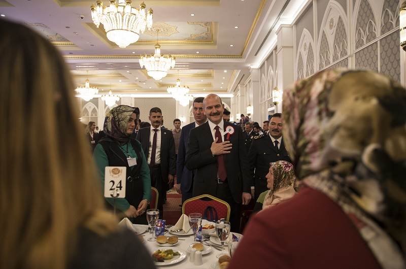 Şehit Aileleri ve Gazilerin Onuruna Verilen Yemeğe Katıldı