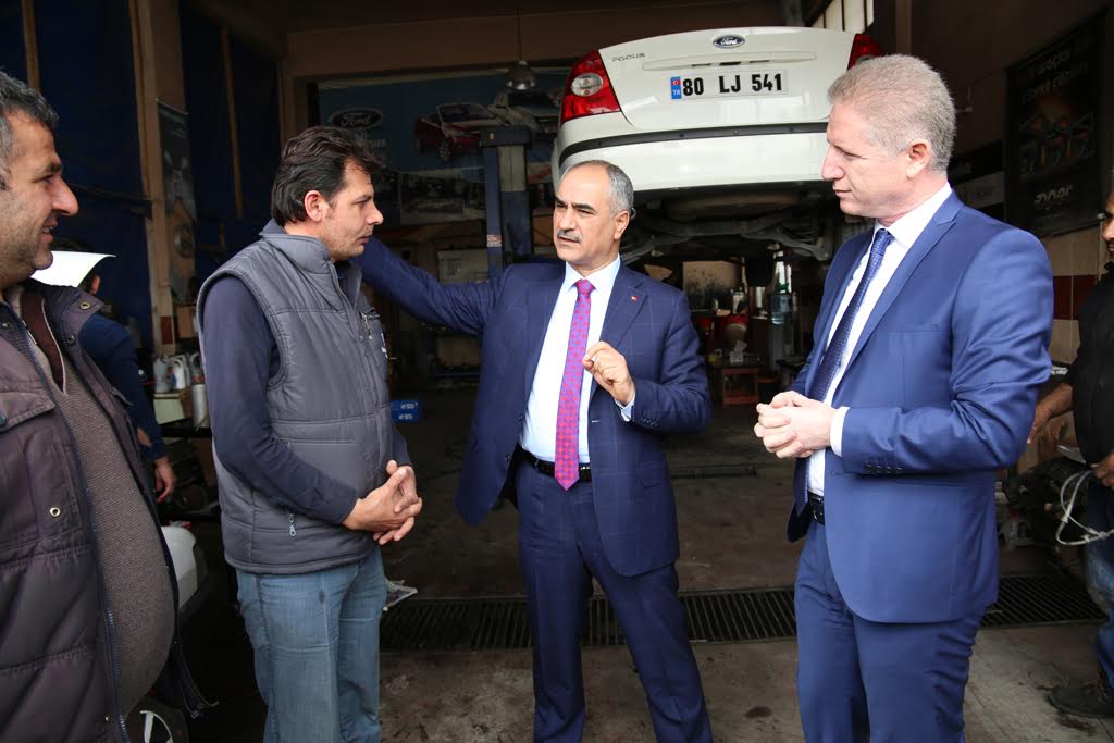 VALİ VE BAŞKAN SANAYİDE…