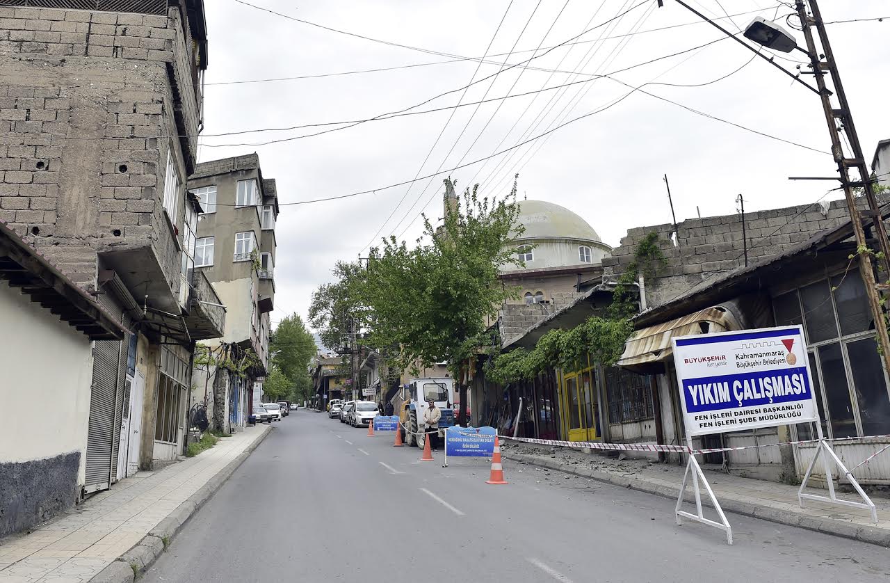 SARAYALTI YOLU GENİŞLETME ÇALIŞMALARI DEVAM EDİYOR