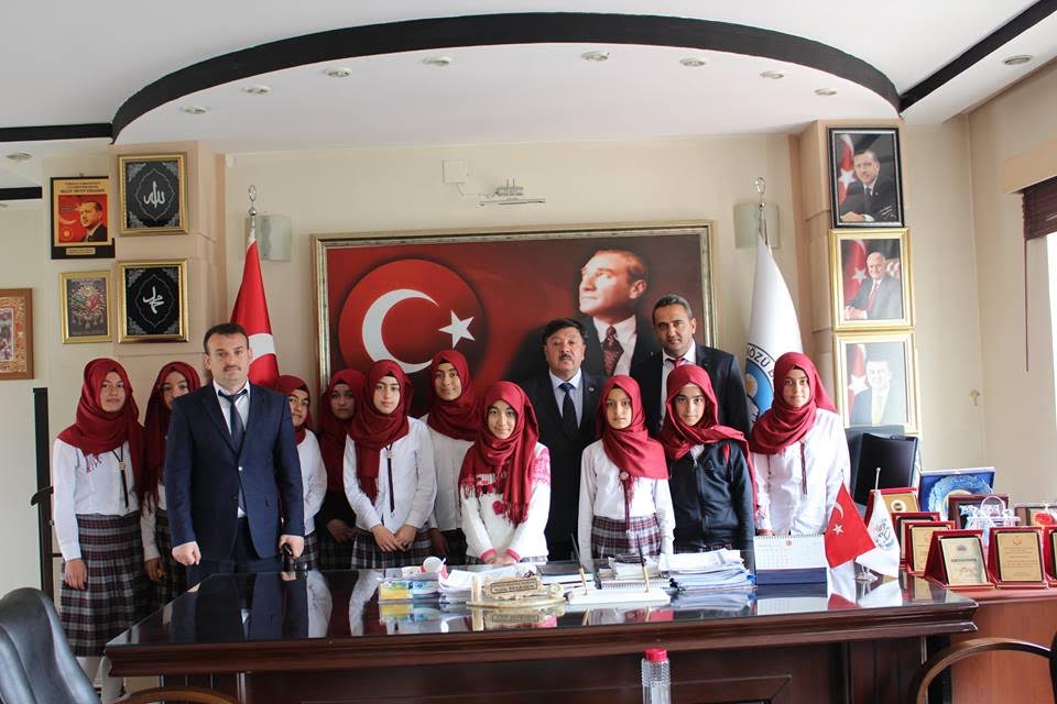 BAŞKAN ÇELEĞEN’NİN 23 NİSAN KUTLAMA MESAJI