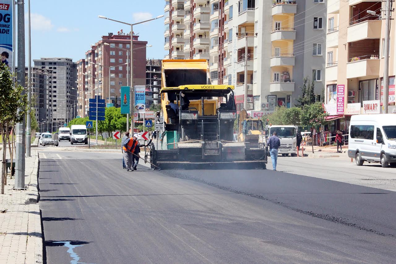 ASFALT ÇALIŞMALARI DEVAM EDİYOR