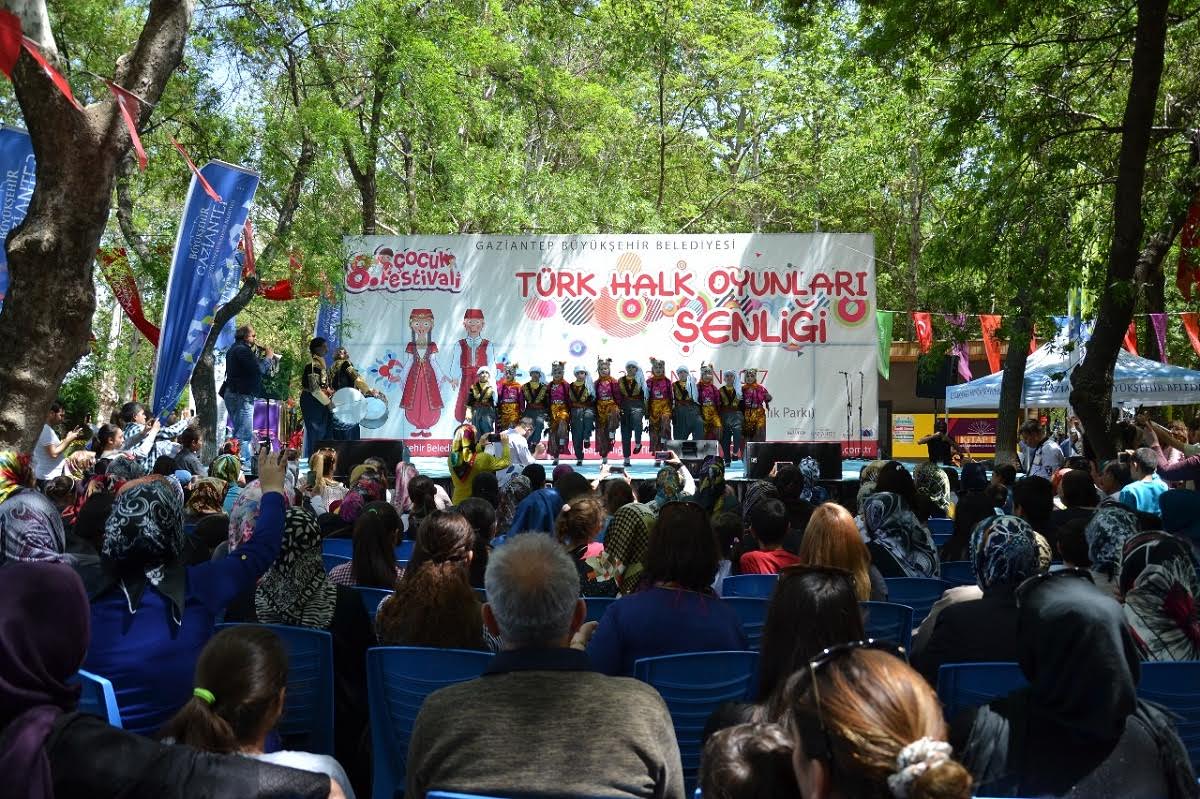 GELENEKSEL HALK OYUNLARI ŞENLİĞİ
