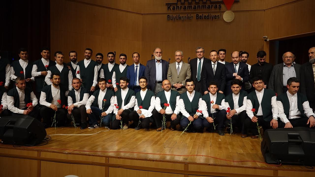 TASAVVUF KONSERİNİN İCRASI AYAKTA ALKIŞLANDI
