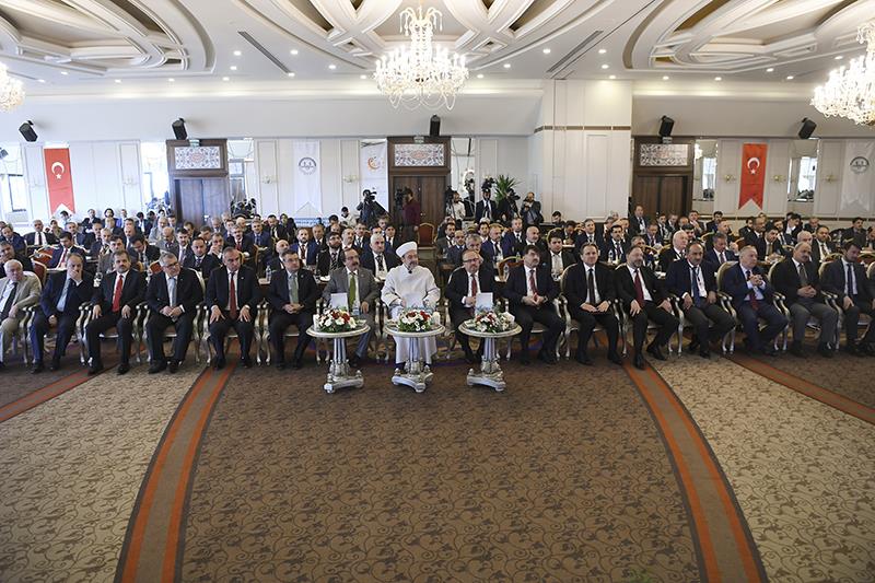 “Paralel devlet bu ülkeye ve bu coğrafyaya ne kadar zarar vermişse paralel diyanetler de bu ülkeye o kadar zarar verir…”