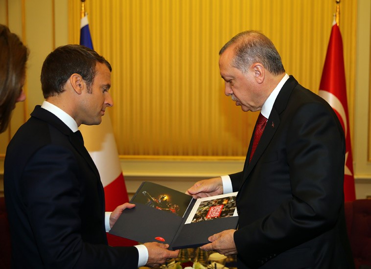 Cumhurbaşkanı Erdoğan, Fransa Cumhurbaşkanı Macron ile Görüştü