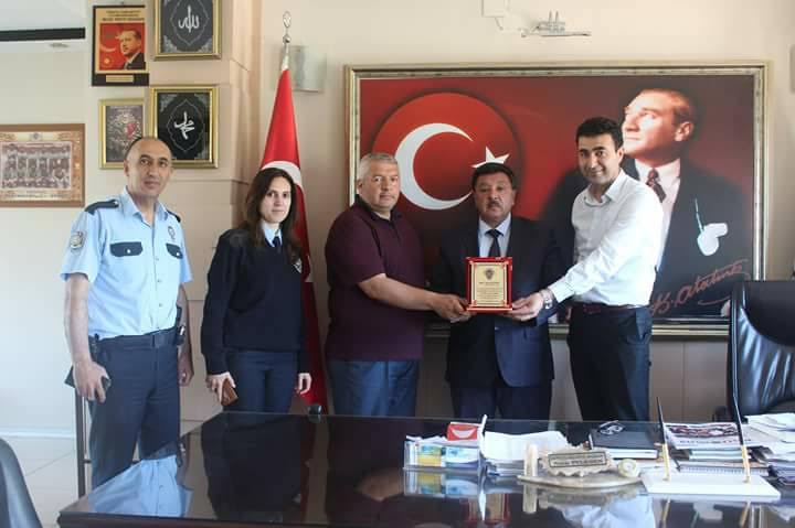Başkan Çeleğen’e Emniyetten Teşekkür Plaketi