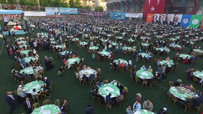 İçişleri Bakanı Süleyman Soylu, "Şehit Ailelerimizin Duruşları Bize Büyük Bir Ders Olmaktadır"