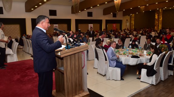 Bakan Yılmaz: Ülkemizi güçlendirmek, şehit ve gazilerimize olan borcumuzun gereğidir