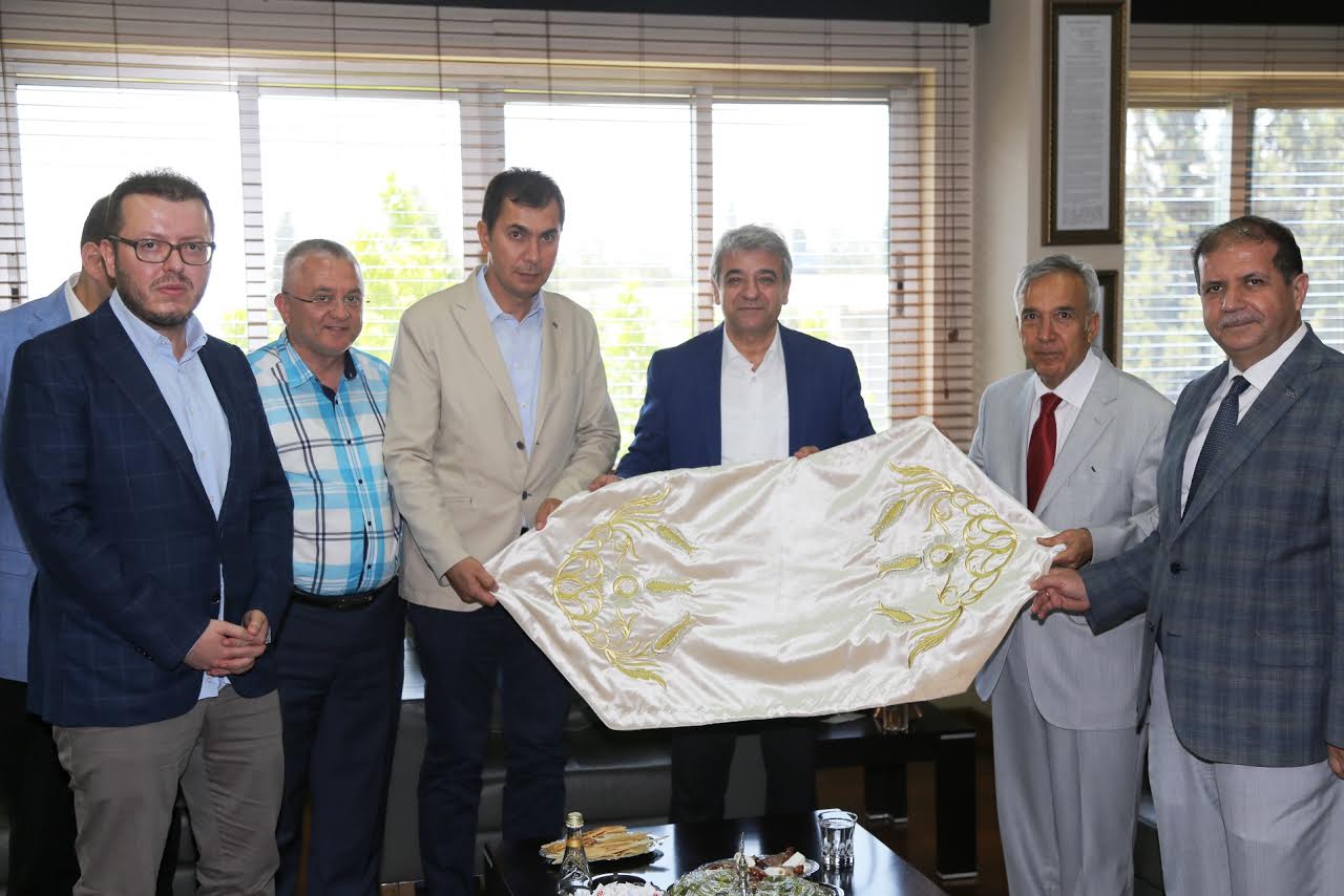 YAVUZ DONAT KMTSO BAŞKANI SERDAR ZABUN İLE GÖRÜŞTÜ