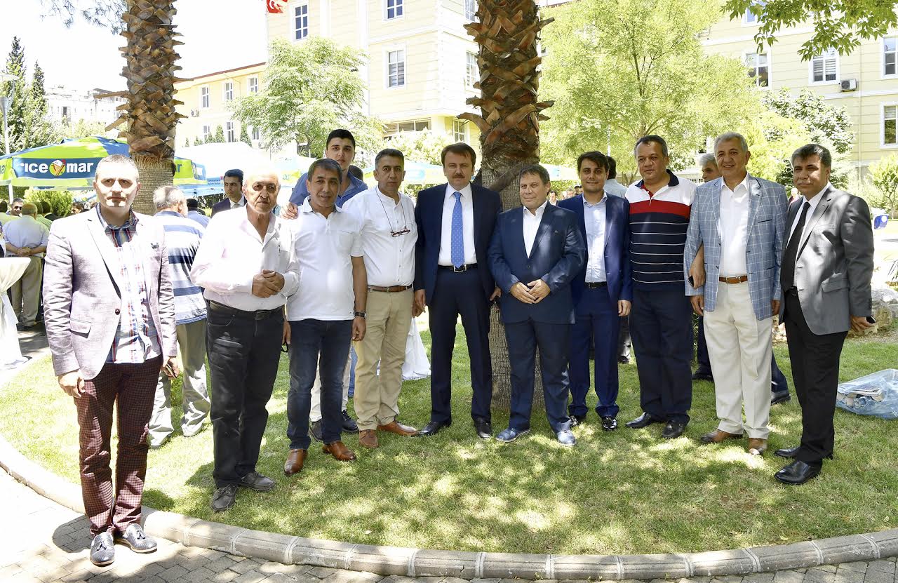 PROTOKOL-HALK BAYRAMLAŞMASI