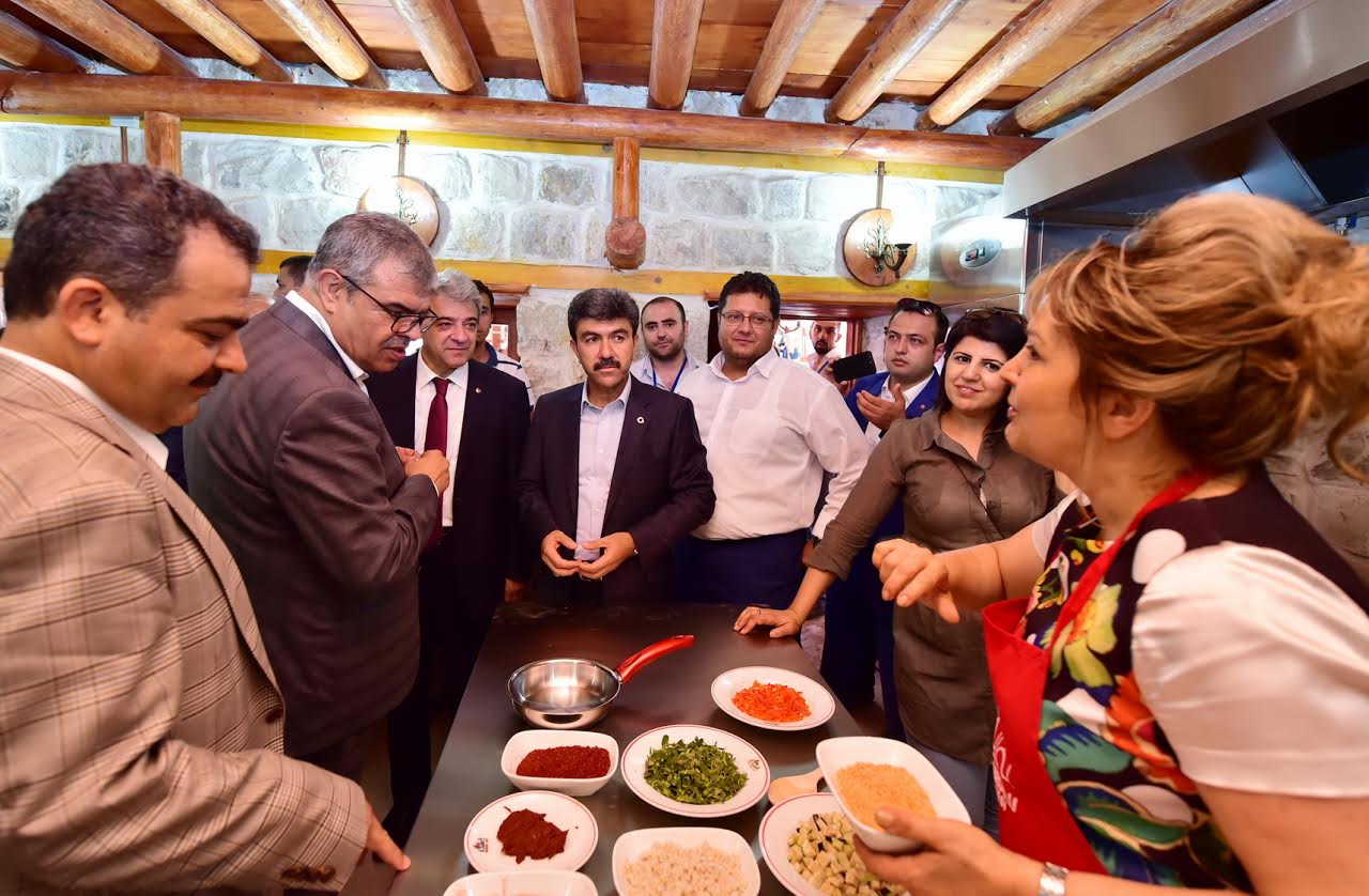 MUTFAK MÜZESİ'NİN İLK LEZZET TARİFİ SAHRAP SOYSAL'DAN