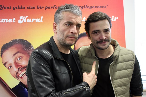 AHMET KURAL VE MURAT CEMCİR'DEN AİLECEK ŞAŞKINIZ FİLMİ