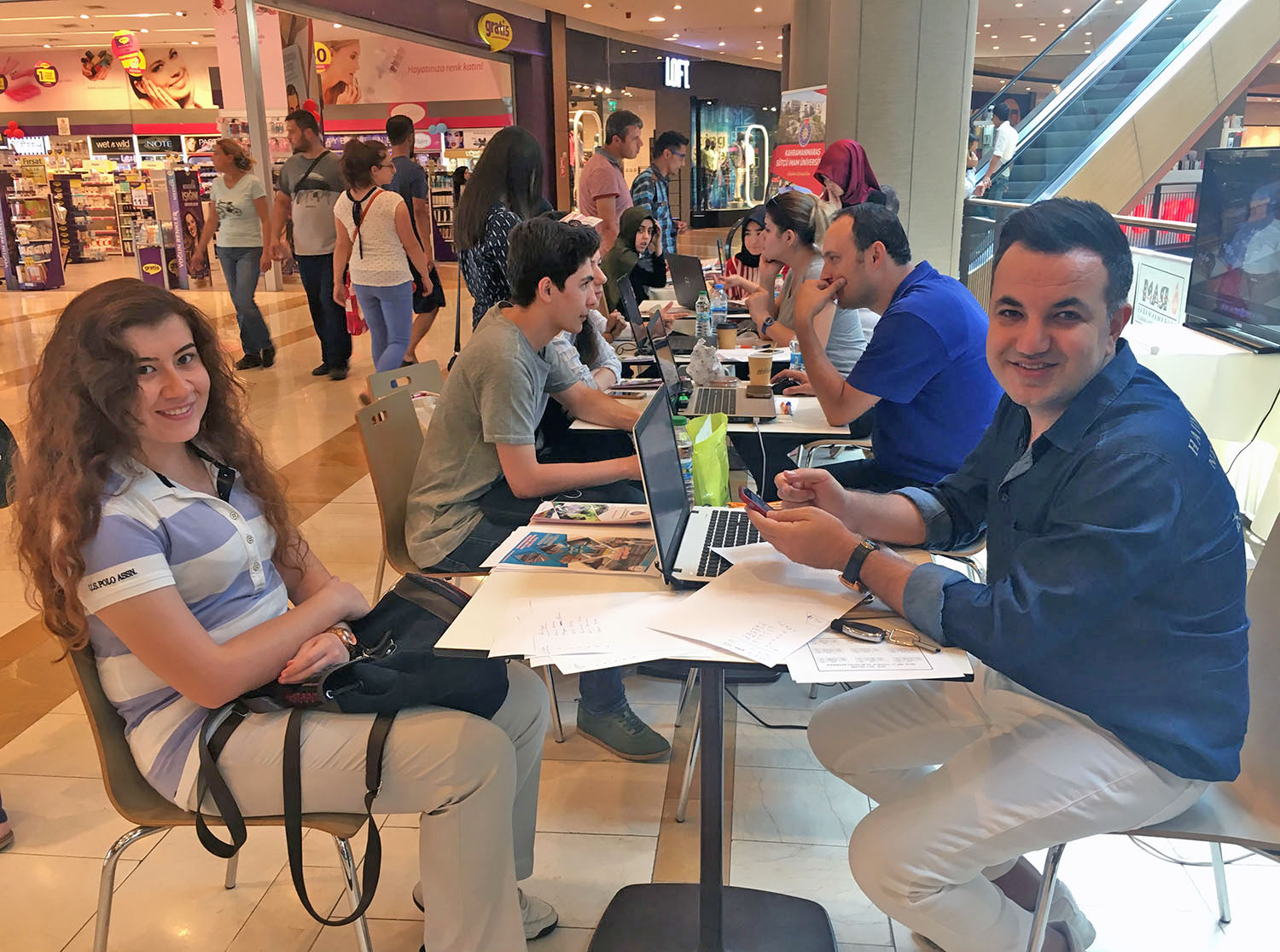 PİAZZA’DAN ÜNİVERSİTE ÖĞRENCİLERİ İÇİN TERCİH MASASI