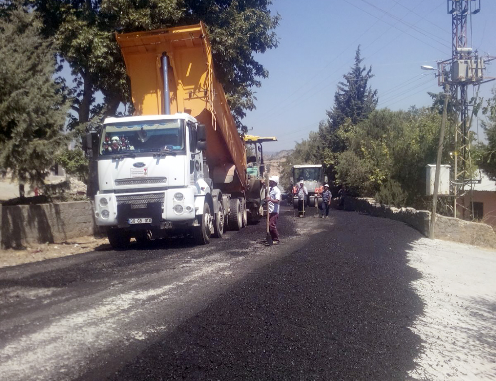 KÖSELİ YOLU ASFALTLANIYOR