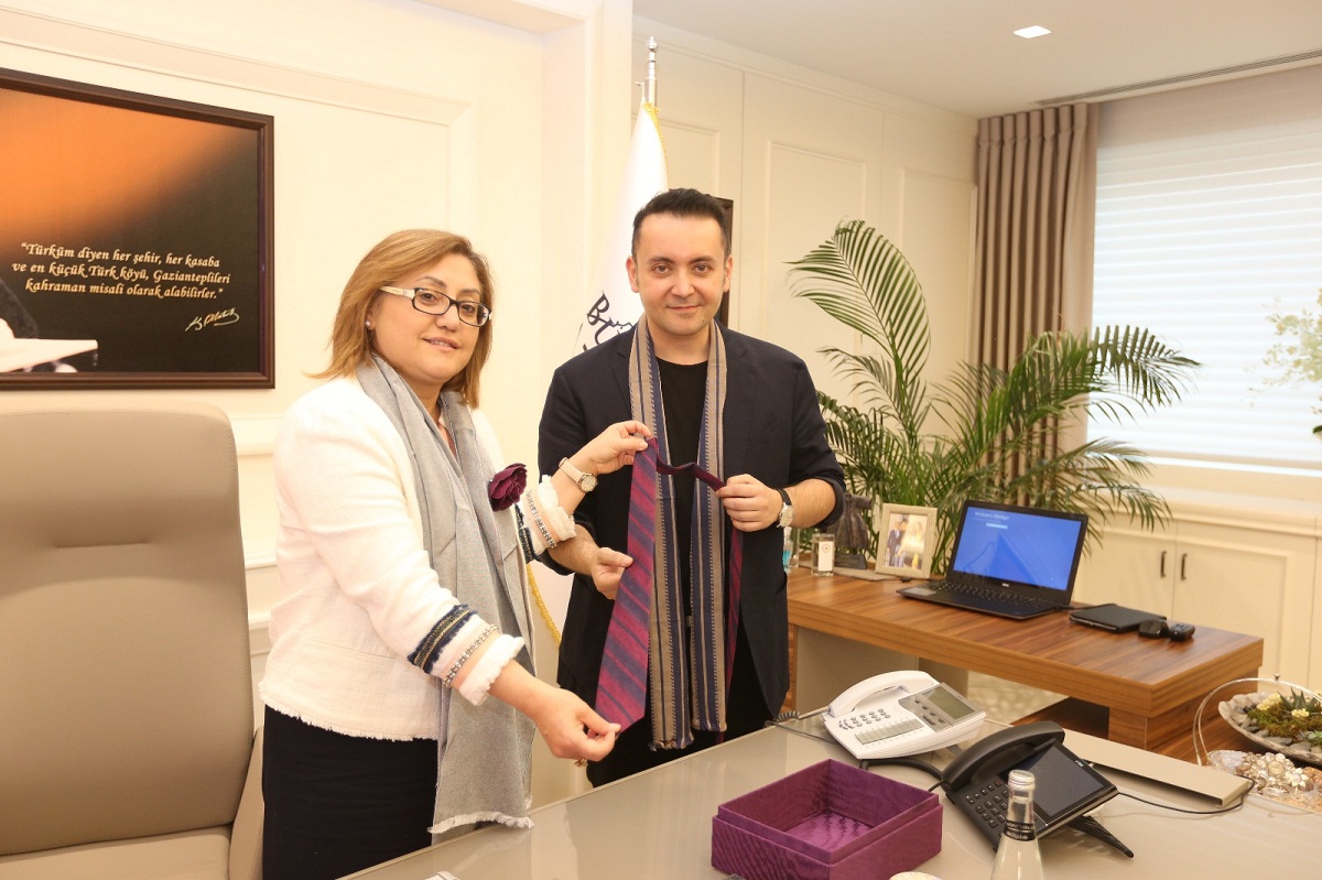 KUTNU KUMAŞI ÖZEL TASARIMLA MODA SEVERLERİN BEĞENİSİNE SUNULACAK