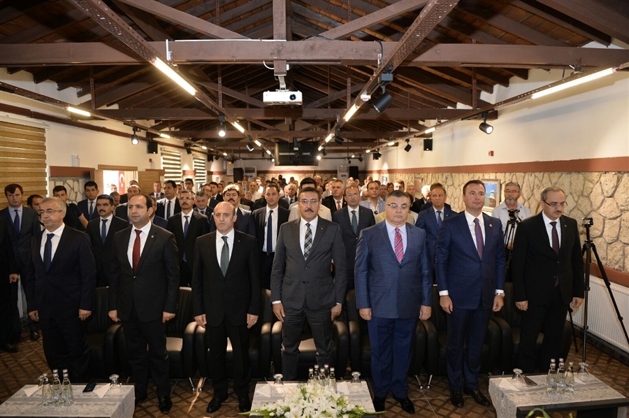 Bakan Tüfenkci, Kırklareli'nde Meslek Odaları İstişare Toplantısına katıldı