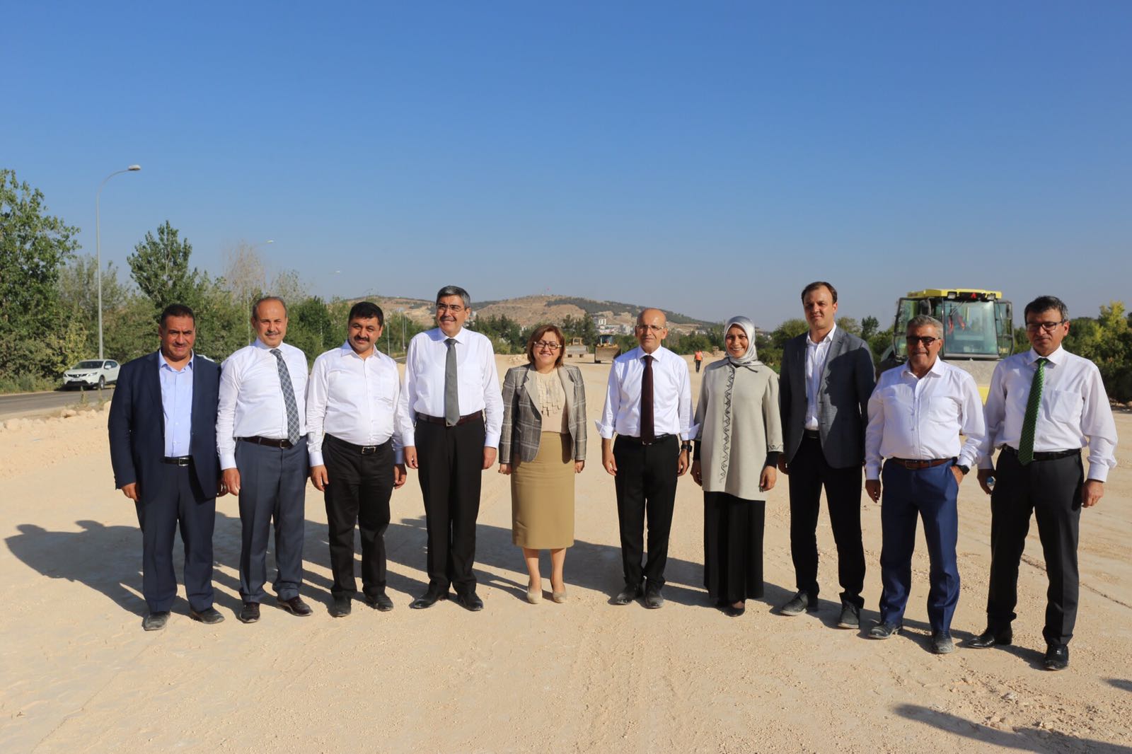 OĞUZELİ BÜYÜKŞEHİR’İN HİZMETLERİYLE BÜYÜYOR