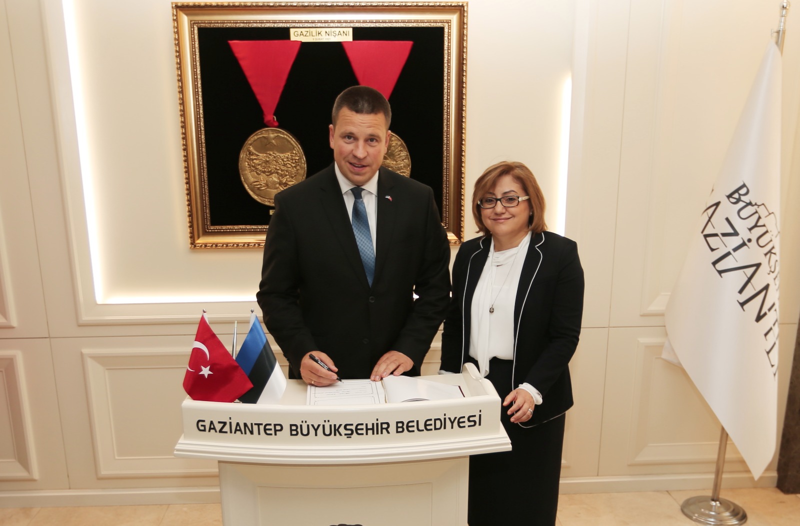 ESTONYA BAŞBAKANI RATAS’DAN FATMA ŞAHİN’E ZİYARET