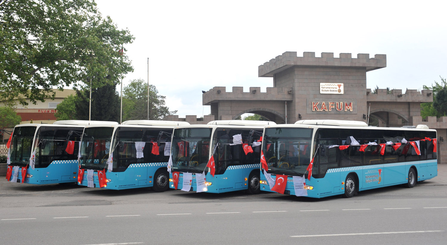 BÜYÜKŞEHİR BAYRAMA HAZIR