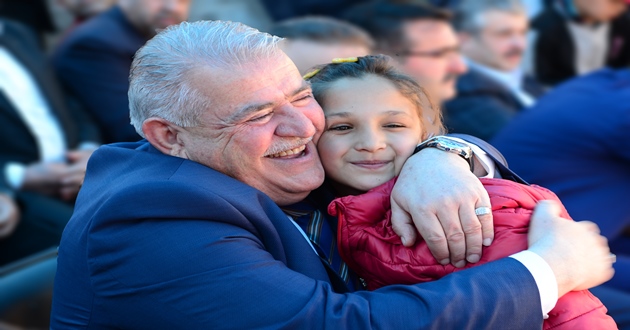 Onikişubat Belediye Başkanı Hanefi Mahçiçek Bayram Mesajı