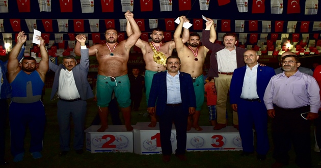 27. GELENEKSEL KARAKUCAK GÜREŞ FESTİVALİ YAPILDI