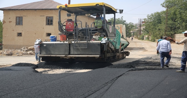 ASFALT ÇALIŞMALARI DEVAM EDİYOR…